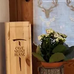 Maison Villarisson Di Charme A Due Passi Dal Monte Bianco La Salle