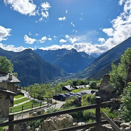 Maison Villarisson Di Charme A Due Passi Dal Monte Bianco *