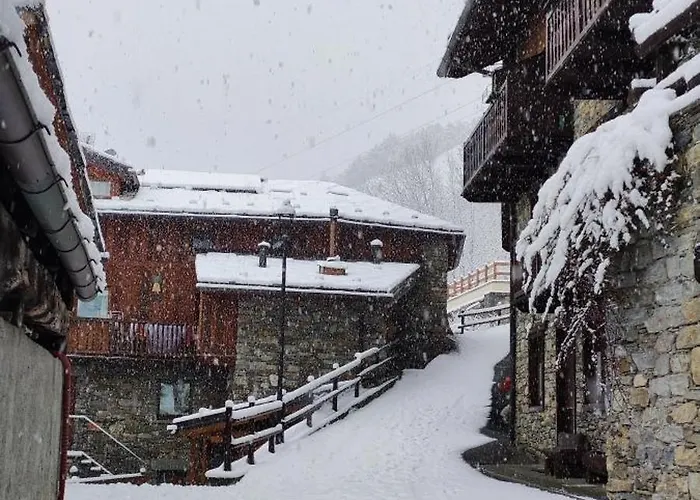 Holiday home Maison Villarisson Di Charme A Due Passi Dal Monte Bianco La Salle