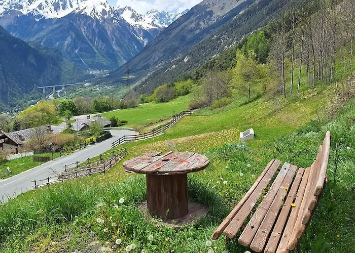 Maison Villarisson Di Charme A Due Passi Dal Monte Bianco La Salle