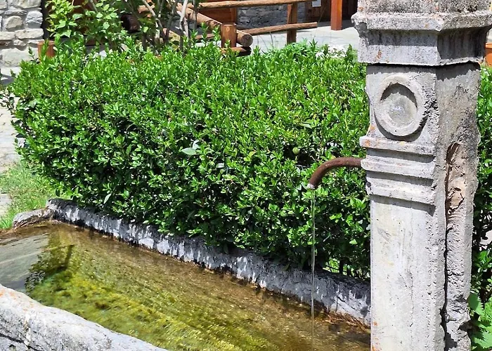 Holiday home Maison Villarisson Di Charme A Due Passi Dal Monte Bianco