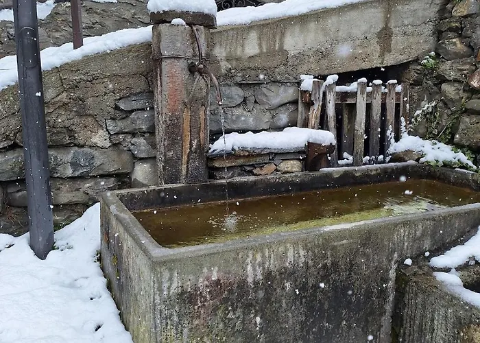 Holiday home Maison Villarisson Di Charme A Due Passi Dal Monte Bianco